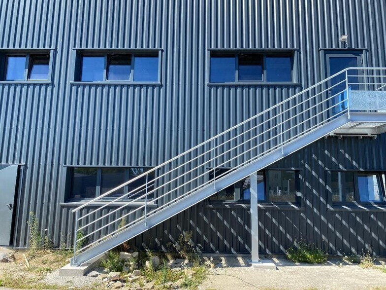 Bureau dans Vannes à louer - Photo de l’immeuble – Image 1 sur 5