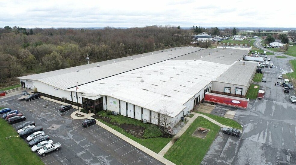 301-501 Richardson Dr, Lancaster, PA à vendre - Photo de l’immeuble – Image 3 sur 4