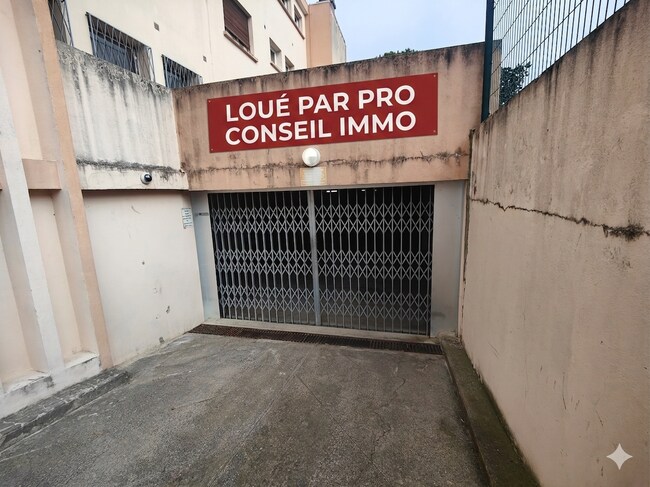 Plus de détails pour Avenue Des Muriers, Cannes - Local commercial à louer