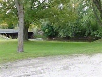 1814 Washington Ave, Cedarburg, WI à vendre - Photo de l’immeuble – Image 3 sur 5