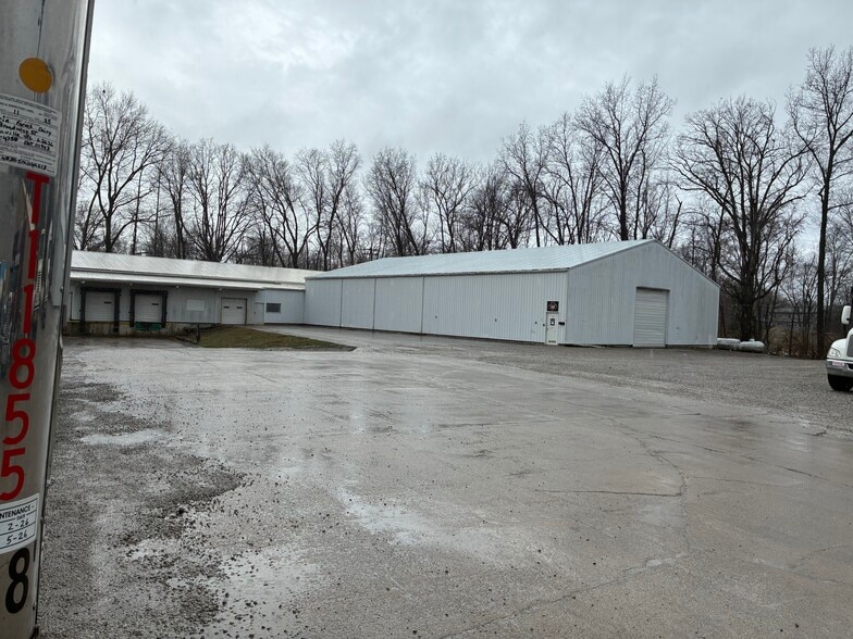 721 E IL Highway 15, Mount Vernon, IL à louer - Photo principale – Image 3 sur 9
