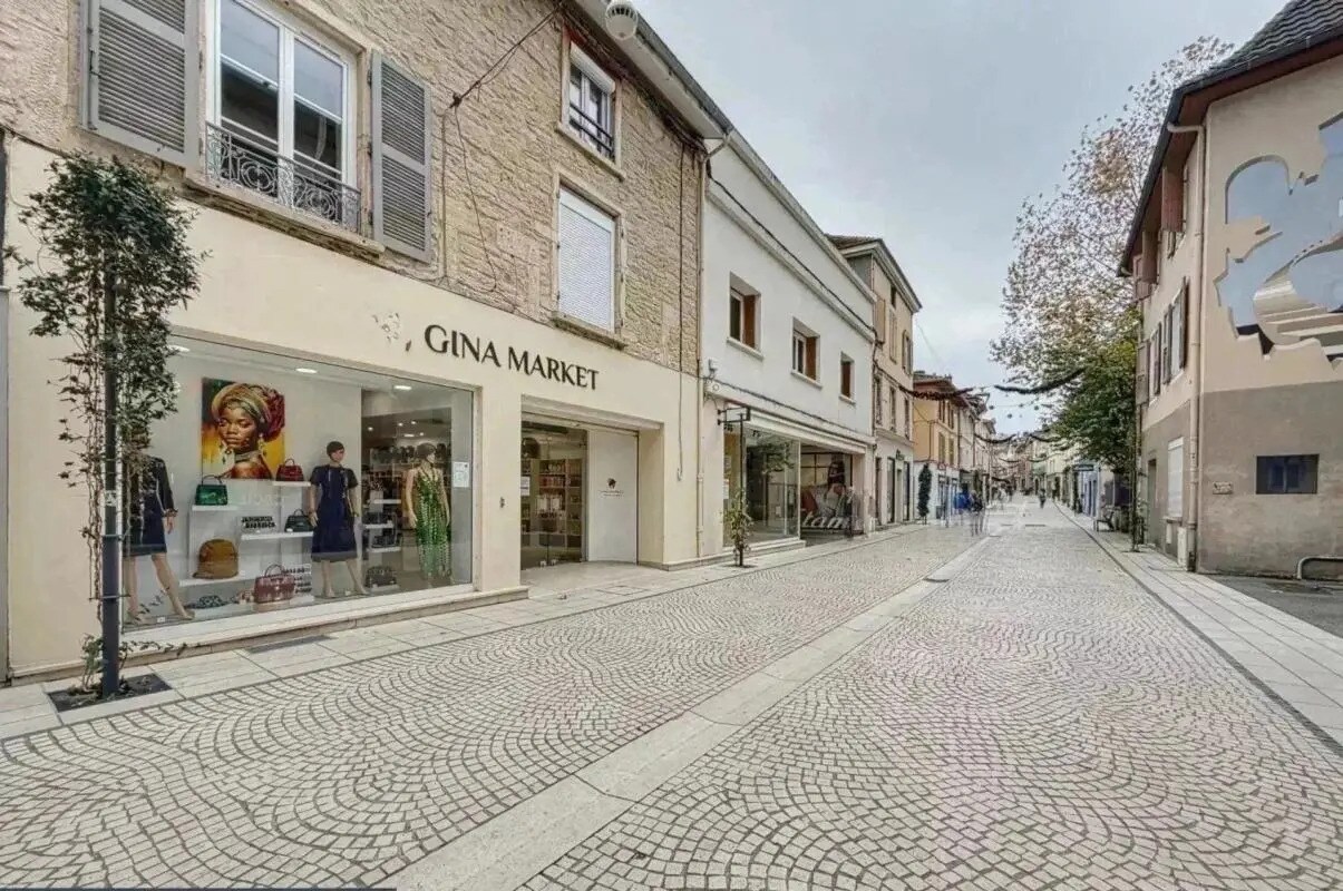 62 Rue De La Liberté, Bourgoin-Jallieu à louer Photo de l’immeuble– Image 1 sur 10