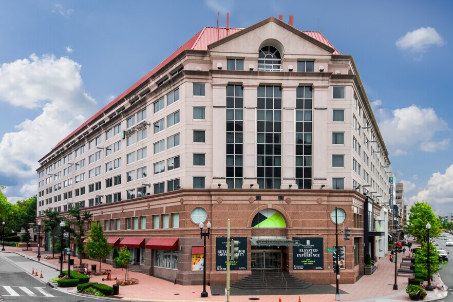 5335 Wisconsin Ave NW, Washington, DC à louer - Photo de l’immeuble – Image 3 sur 6