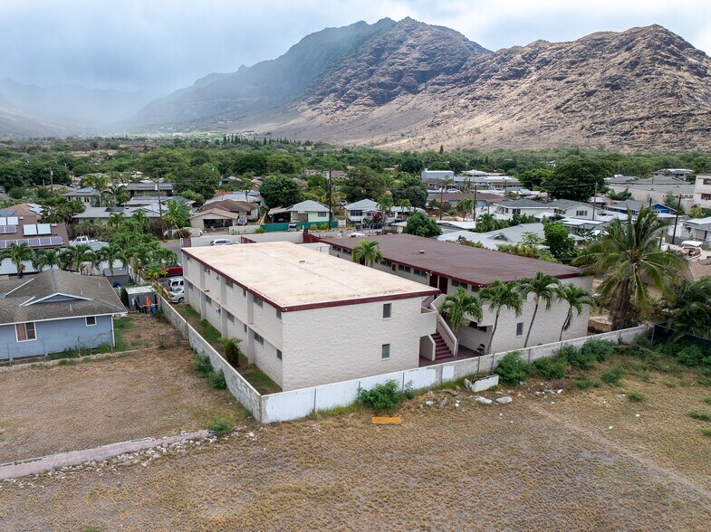 84-1111 Hana St, Waianae, HI à vendre - Photo de l’immeuble – Image 3 sur 25