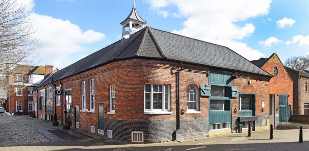 Draymans Ln, Marlow à louer - Photo de l’immeuble – Image 3 sur 17