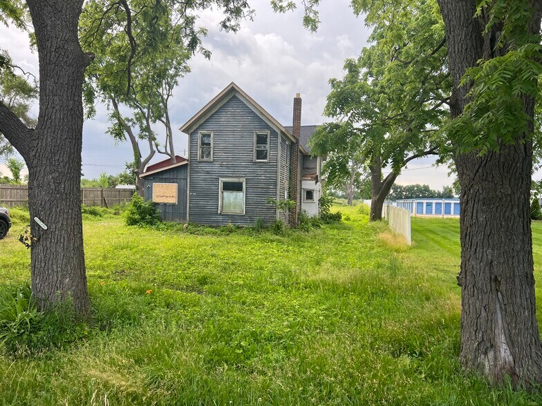 6737 Oak Grove Rd, Howell, MI à vendre - Photo de l’immeuble – Image 2 sur 6