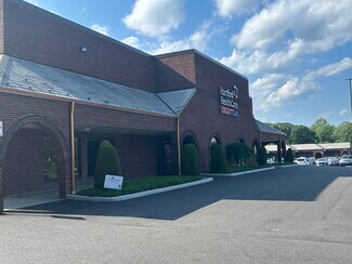 Plus de détails pour 401 Monroe Tpke, Monroe, CT - Bureau/Local commercial à louer