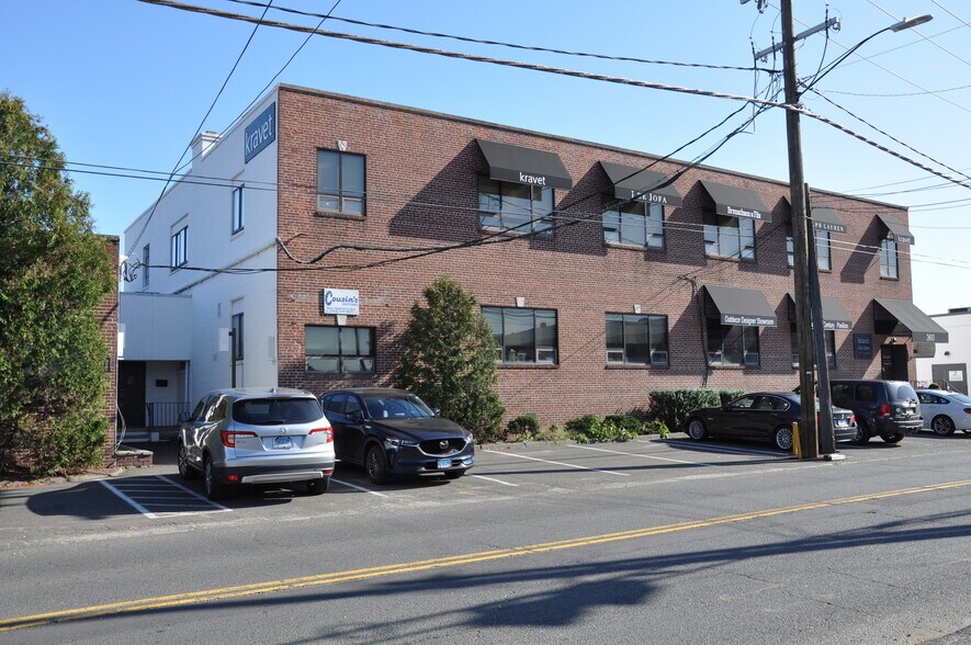 360 Fairfield Ave, Stamford, CT à louer - Photo de l’immeuble – Image 2 sur 2