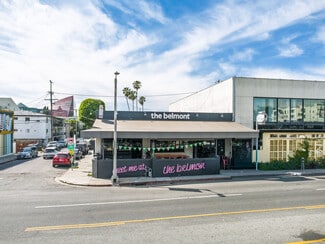 Plus de détails pour 747 N La Cienega Blvd, West Hollywood, CA - Local commercial à louer