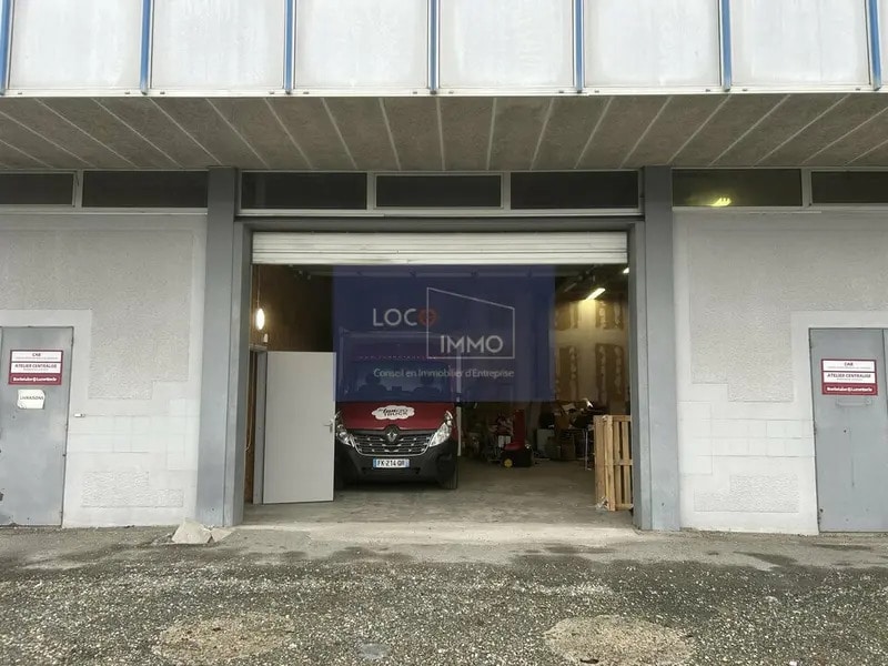 Local commercial dans Mérignac à louer Photo de l’immeuble– Image 1 sur 9