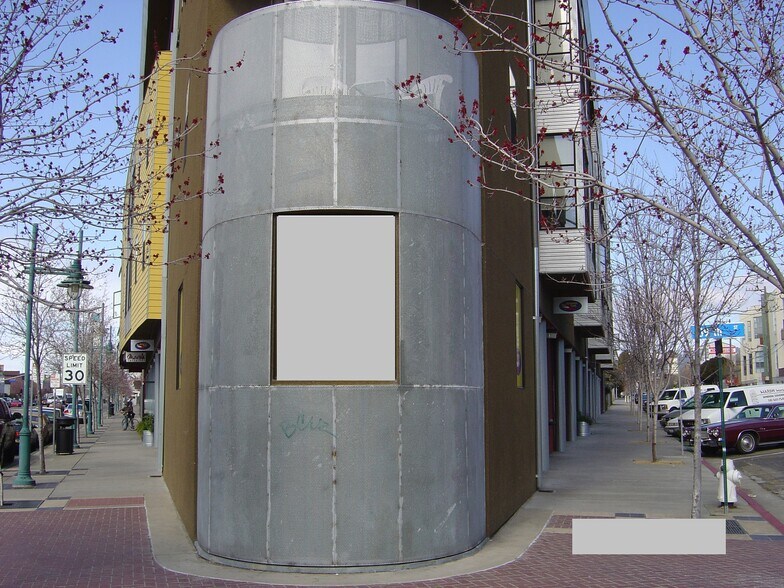 3850 San Pablo Ave, Emeryville, CA à louer - Photo de l’immeuble – Image 3 sur 7