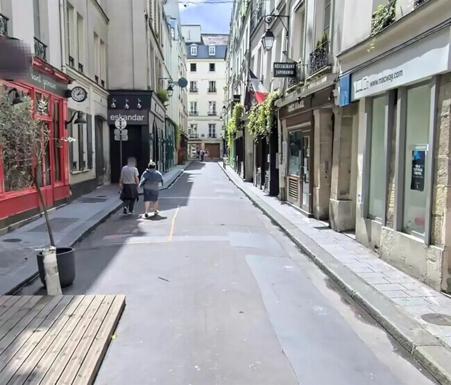 Plus de détails pour Local commercial à louer