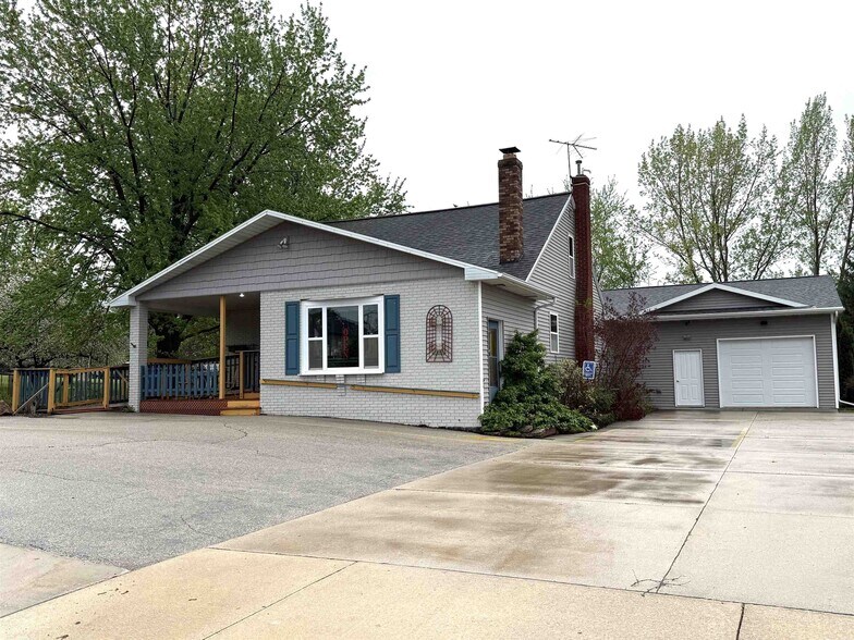 2654 Continental Dr, Bellevue, WI à vendre - Photo de l’immeuble – Image 1 sur 1