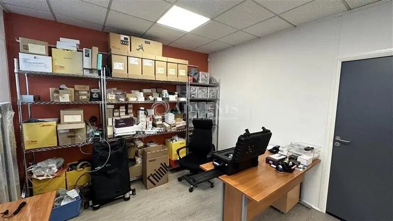 Bureau dans Joinville-le-Pont à louer - Photo de l’immeuble – Image 3 sur 4