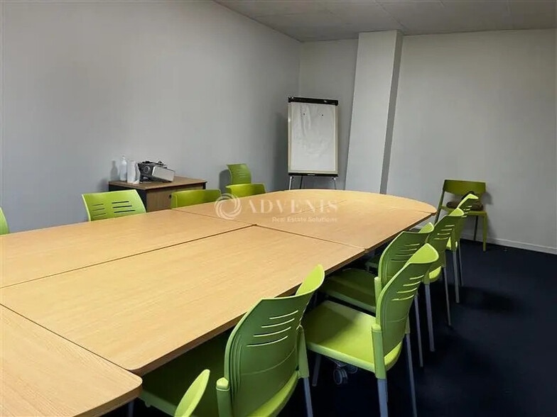 Bureau dans Tours à louer - Photo de l’immeuble – Image 3 sur 11