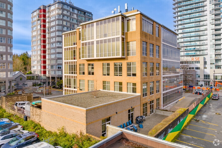 11950 80th Ave, Delta, BC à louer - Photo de l’immeuble – Image 2 sur 5