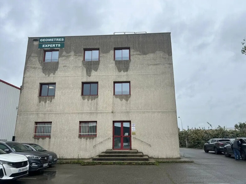 Bureau dans Cavaillon à louer - Photo de l’immeuble – Image 2 sur 6