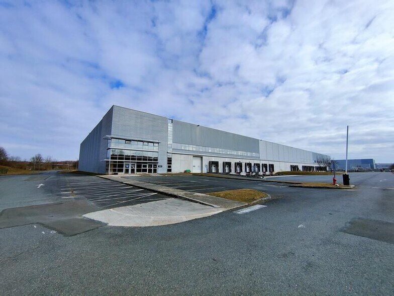 Industriel/Logistique dans Combs-la-Ville à louer - Photo de l’immeuble – Image 3 sur 5