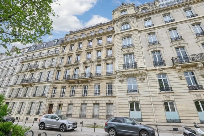 Plus de détails pour 57 Avenue Charles De Gaulle, Neuilly-sur-Seine - Bureau à vendre