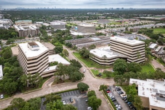 14701 St. Marys Ln, Houston, TX - VUE AÉRIENNE  vue de carte - Image1