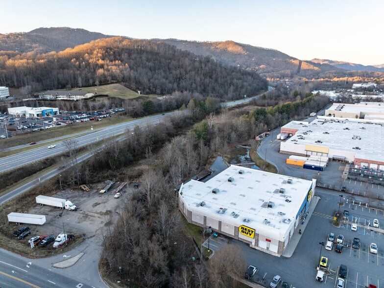 00 Hyatt Creek rd, Waynesville, NC à vendre - Photo principale – Image 3 sur 29