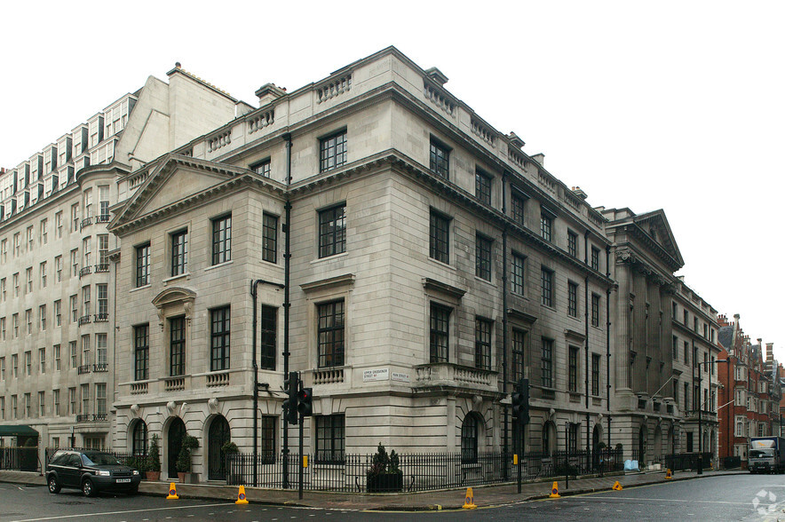 37-38 Upper Grosvenor St, Londres à vendre - Photo de l’immeuble – Image 2 sur 6