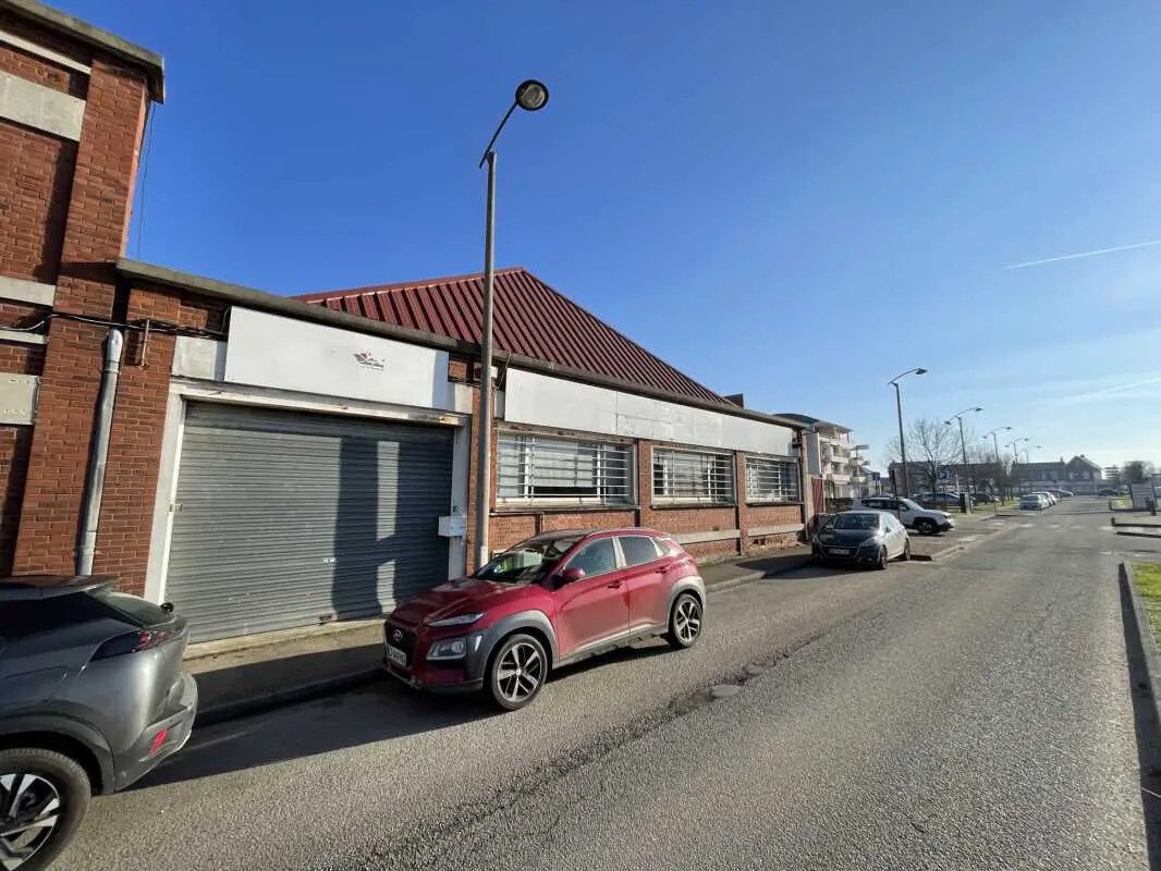 Bureau dans Saint-Aubin-lès-Elbeuf à louer Photo de l’immeuble– Image 1 sur 10