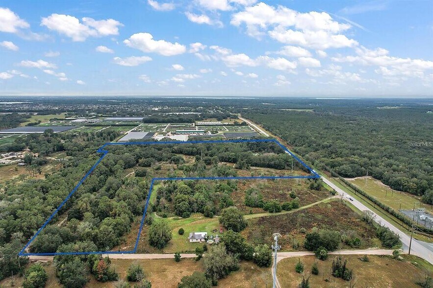 34305 Riordan Rd, Eustis, FL à vendre - Photo principale – Image 1 sur 6