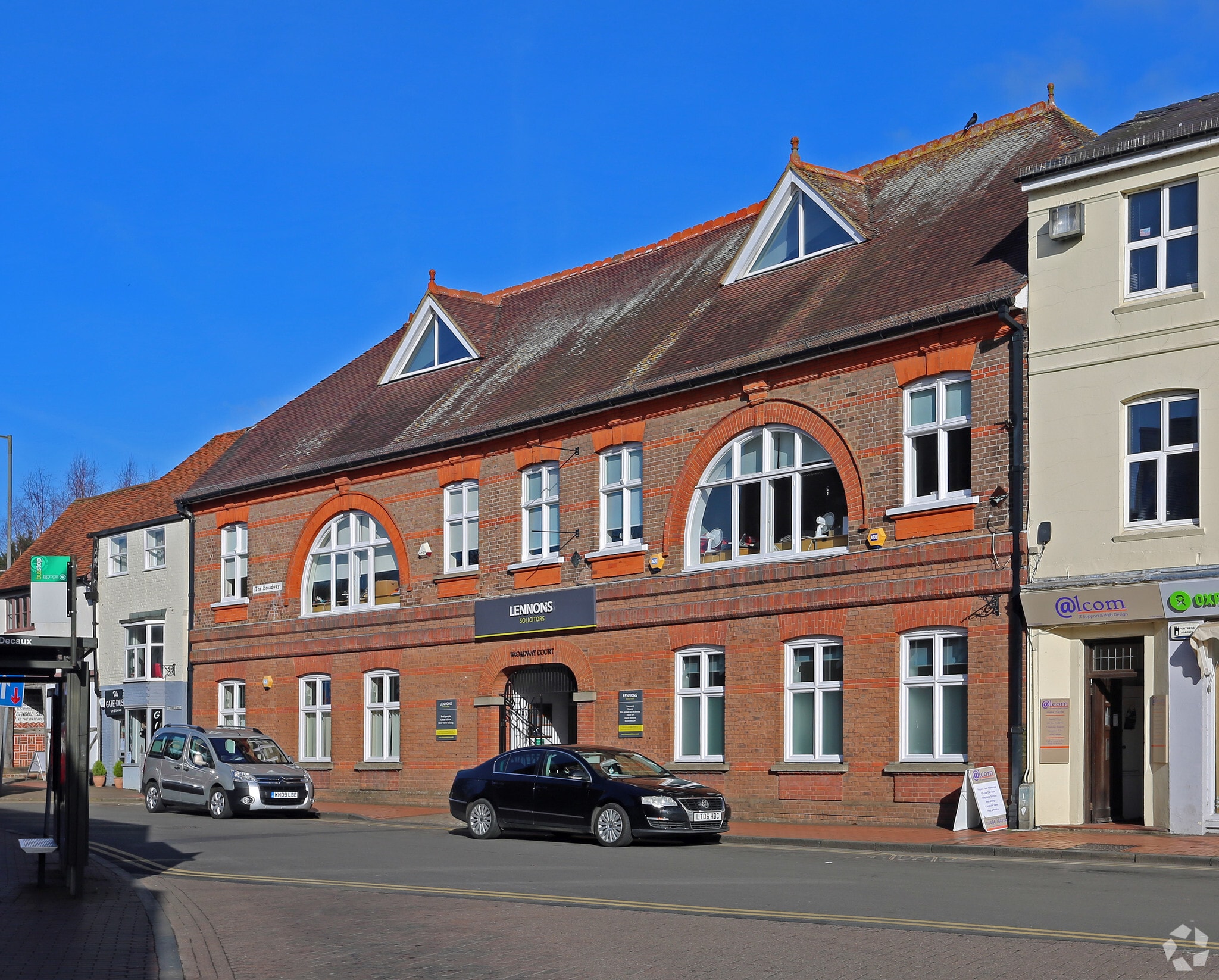 High St, Chesham à louer Photo principale– Image 1 sur 5