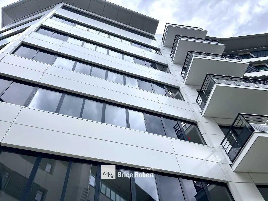 Bureau dans Tassin-la-Demi-Lune à vendre Photo de l’immeuble– Image 1 sur 19