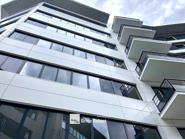 Plus de détails pour Bureau à vendre