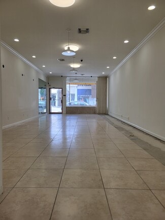 Plus de détails pour 215 S Robertson Blvd, Beverly Hills, CA - Local commercial à louer