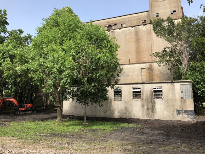 1660 cedar, Beaumont, TX à louer - Photo de l’immeuble – Image 2 sur 3