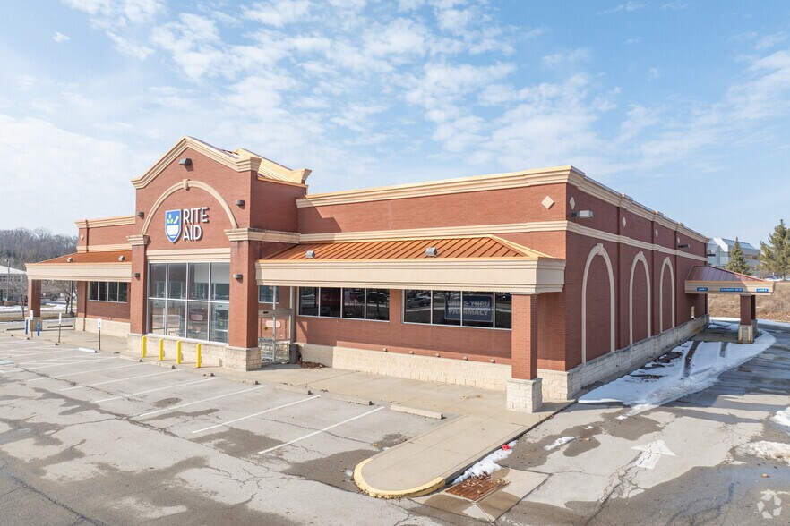 100 Seven Fields Blvd, Mars, PA à louer - Photo de l’immeuble – Image 2 sur 4