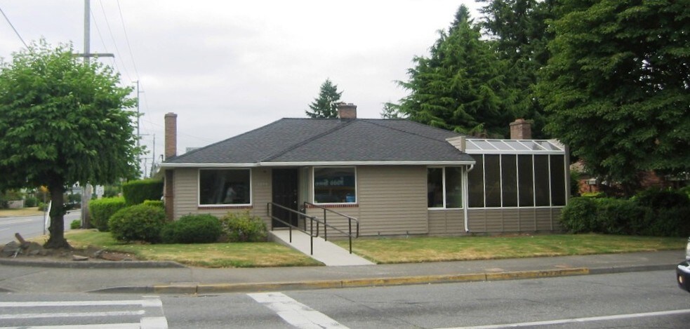 1241 E Main St, Auburn, WA à louer - Photo principale – Image 1 sur 3