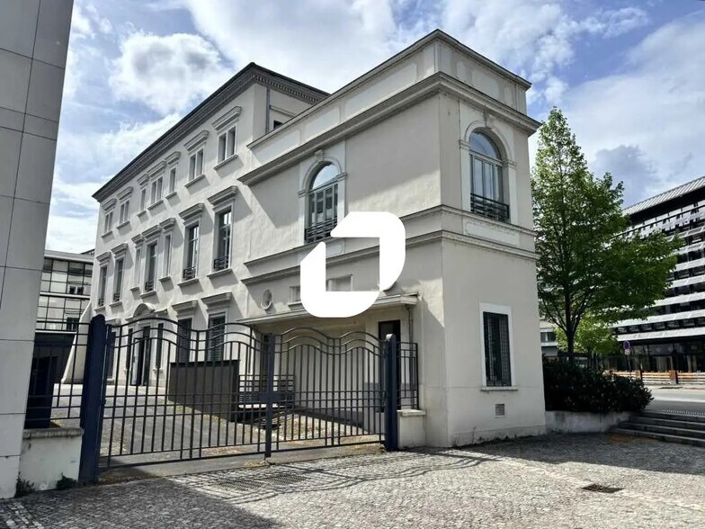 Bureau dans Lyon à louer - Photo de l’immeuble – Image 1 sur 16
