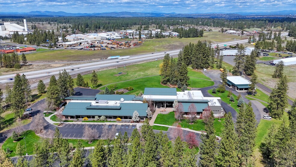 3715 S Grove Rd, Spokane, WA à vendre - Photo de l’immeuble – Image 3 sur 18