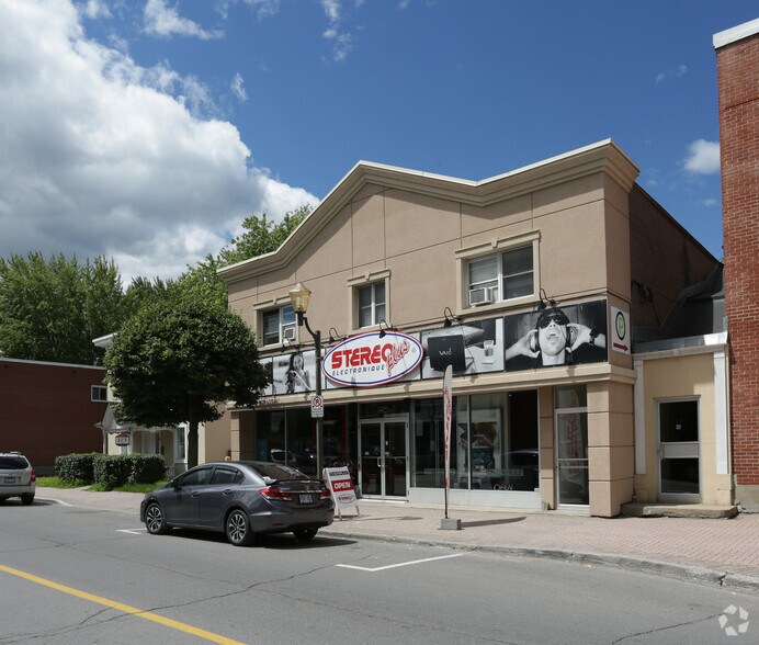 95 Main St E, Hawkesbury, ON à louer - Photo de l’immeuble – Image 2 sur 3