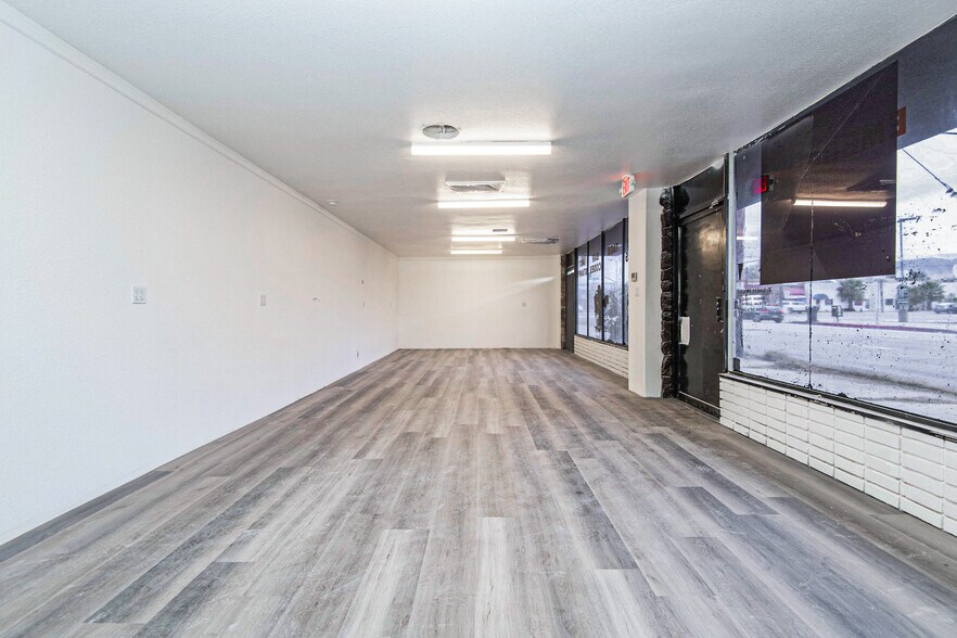 5557 Cahuenga Blvd, North Hollywood, CA à vendre - Photo intérieure – Image 3 sur 35