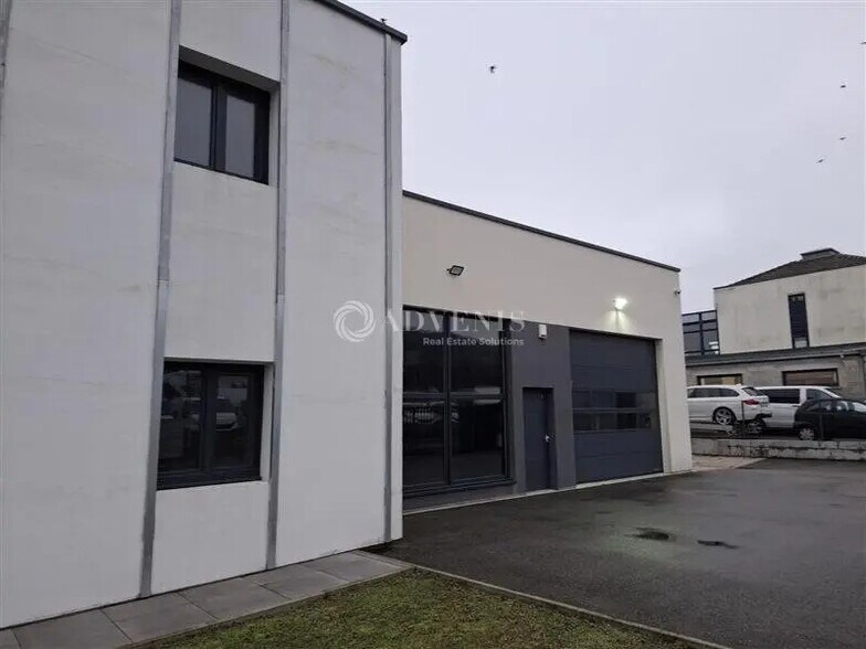 Local d’activités dans Ludres à louer - Photo de l’immeuble – Image 2 sur 6