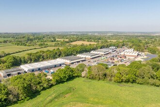 Burnetts Ln, Southampton, HAM - VUE AÉRIENNE vue de carte - Image1