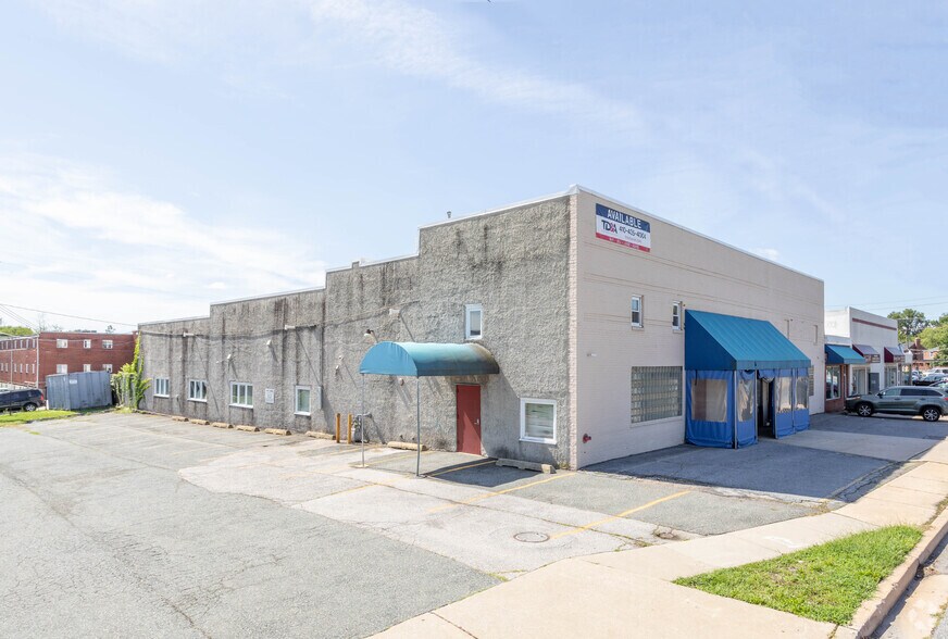 4001 Seven Mile Ln, Pikesville, MD à louer - Photo de l’immeuble – Image 3 sur 5