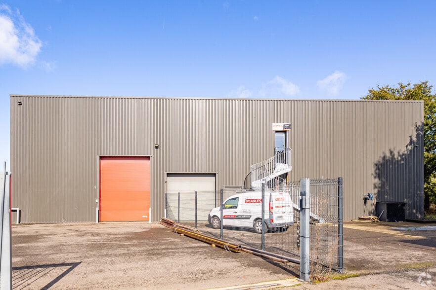 10 Rue Du Moulin Des Landes, LES SORINIÈRES à louer - Photo principale – Image 1 sur 8