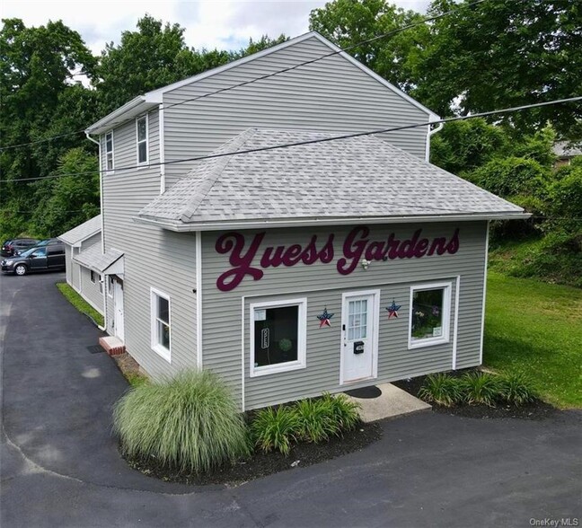 406 3rd St, Newburgh, NY à vendre - Photo principale – Image 2 sur 14