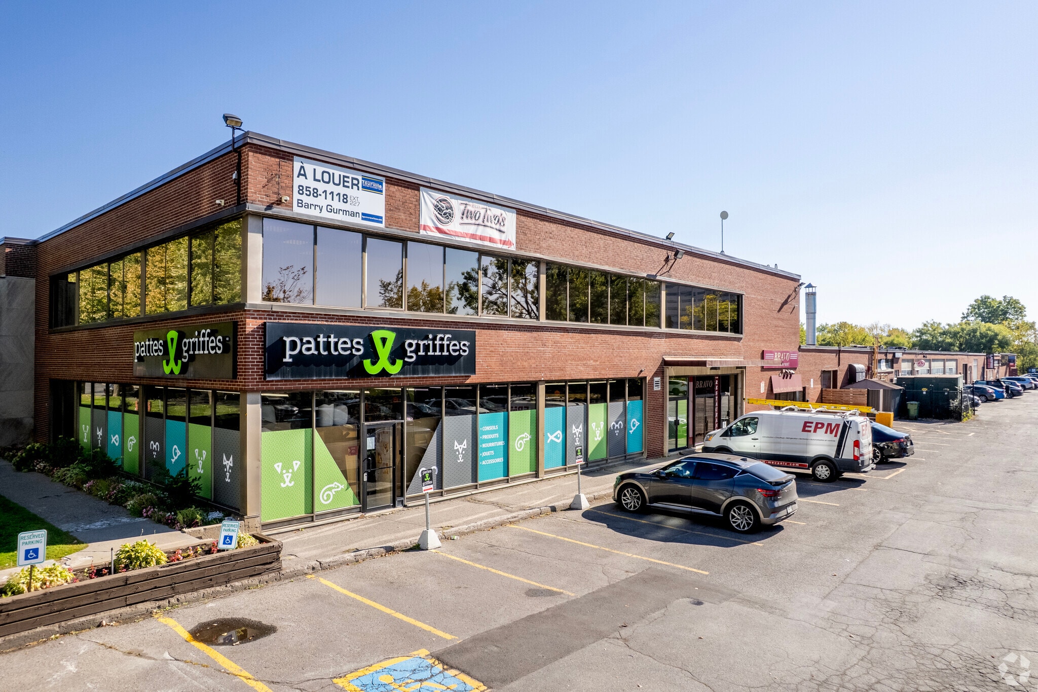 4990-5016 Rue Jean-Talon O, Montréal, QC à louer Photo principale– Image 1 sur 6