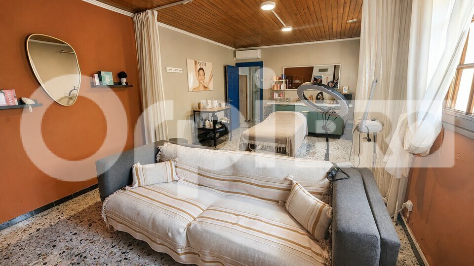 Local d'activités dans Agde à vendre - Photo de l’immeuble – Image 2 sur 8