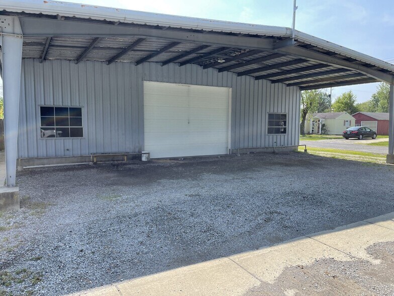 1425 S Locust St, Centralia, IL à vendre - Photo principale – Image 1 sur 18