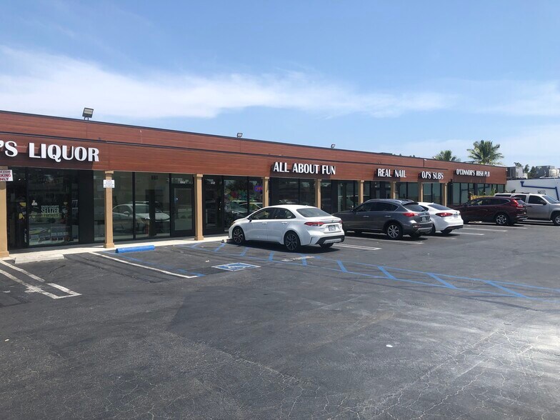 4130-4146 Paramount Blvd, Lakewood, CA à louer - Photo de l’immeuble – Image 3 sur 17
