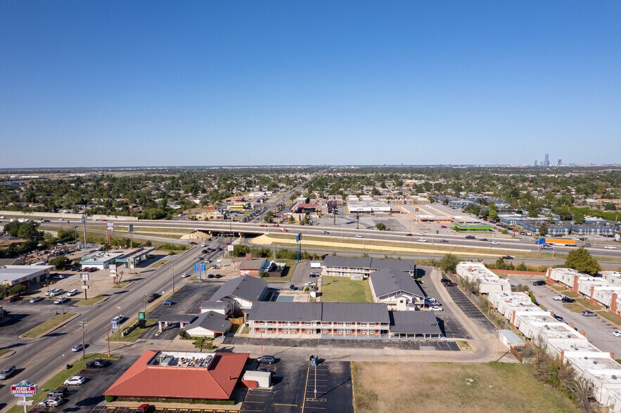 7400 S May Ave, Oklahoma City, OK à vendre - Aérien – Image 3 sur 5