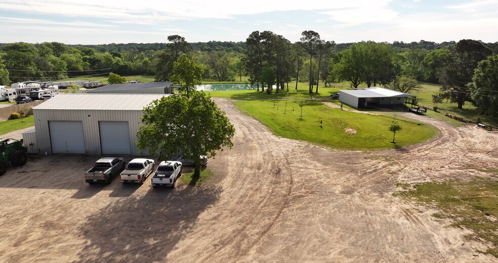 3935 Spring Branch Road, Montgomery, TX à vendre - Photo de l’immeuble – Image 3 sur 55